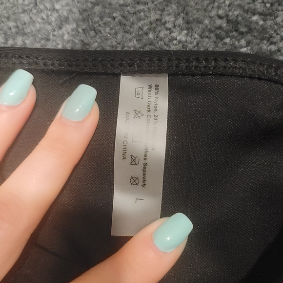 Shein bikini - Picture 3 of 4